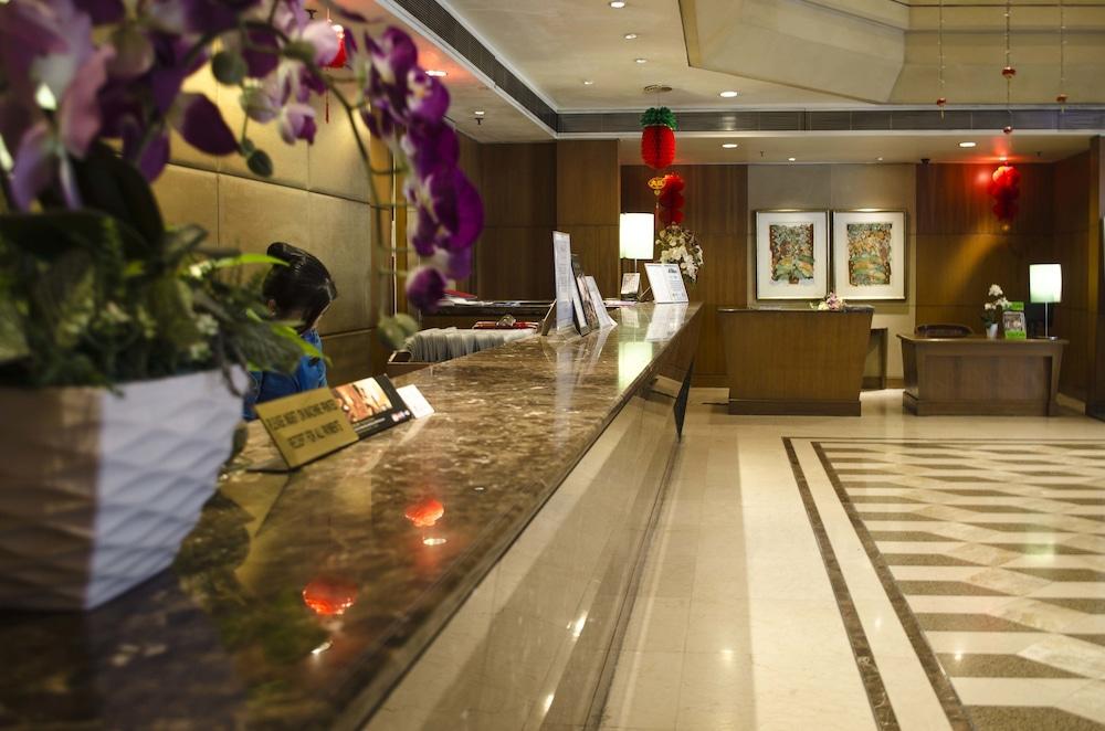 Plaza Grand Hotel Куала-Лумпур Экстерьер фото