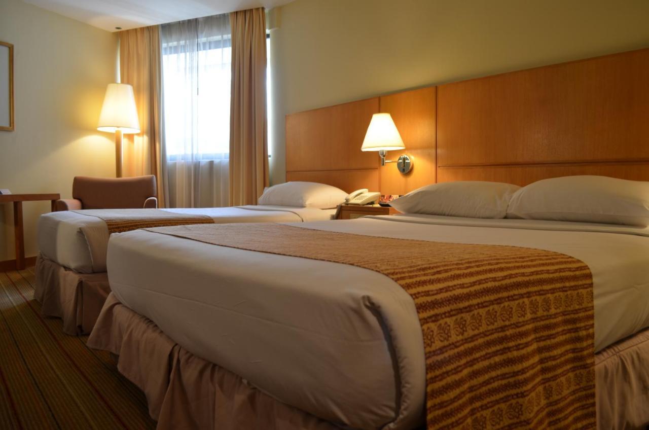 Plaza Grand Hotel Куала-Лумпур Экстерьер фото