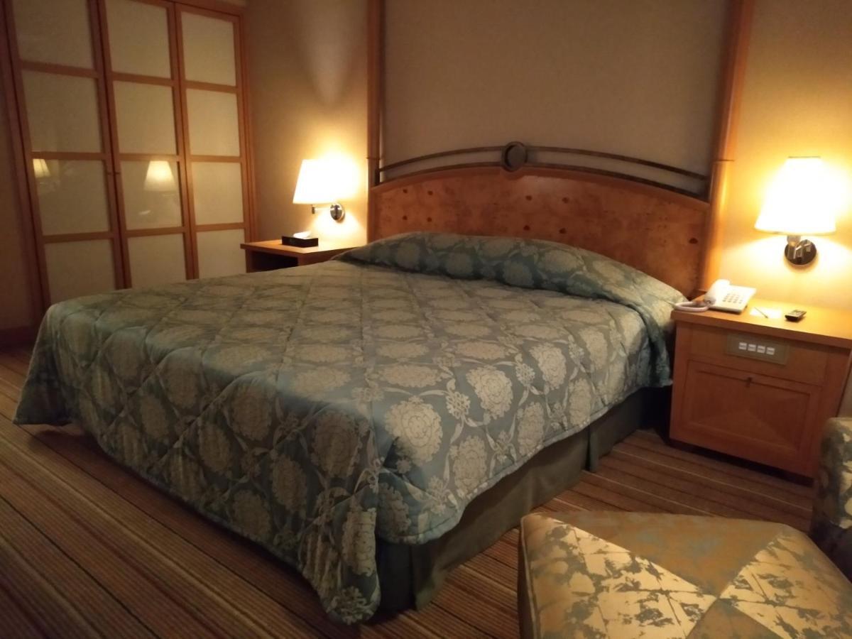 Plaza Grand Hotel Куала-Лумпур Экстерьер фото